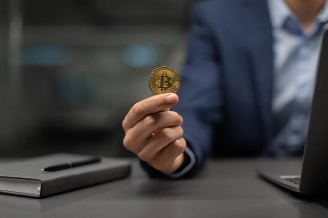虛擬化貨幣市場全線閃崩，“數(shù)字黃金”比特幣還能避險嗎？
